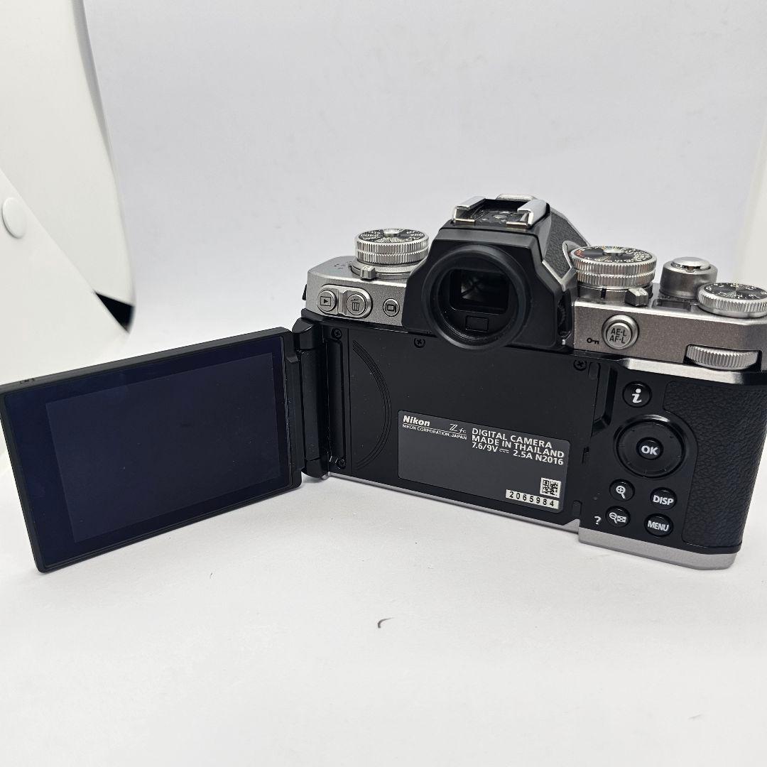 デジタルカメラ Nikon Z fc 28/2.8 SE Kit