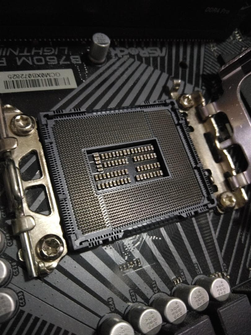 ASRock B760M PG Lightning/D4 マザーボード