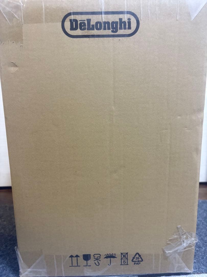 ★DeLonghi デロンギ★新品★エスプレッソメーカー EM450J-M