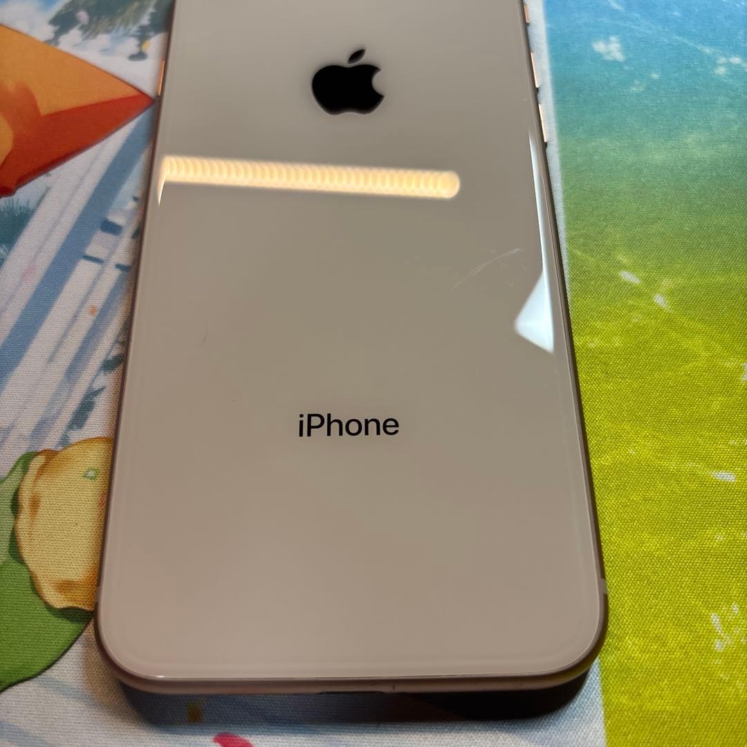 S*様 iPhone8 Gold 64GB SIMフリーバッテリー78%