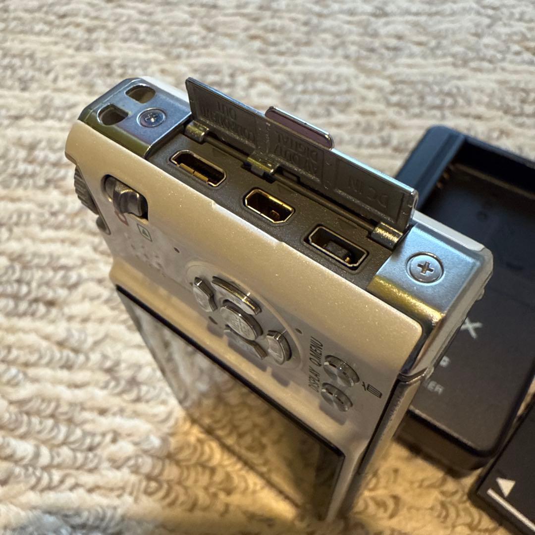 【動作確認済】中古LUMIX DMC-FX37 デジカメ ホワイト