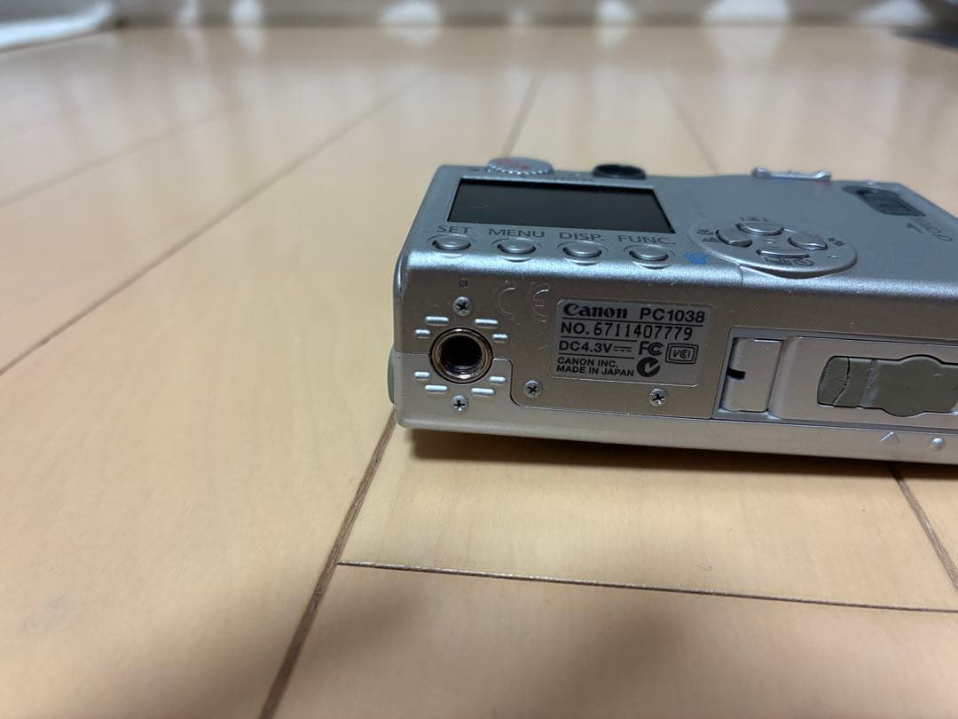 Canon キャノン IXY400 デジタルカメラ シルバー　▪️ジャンク品