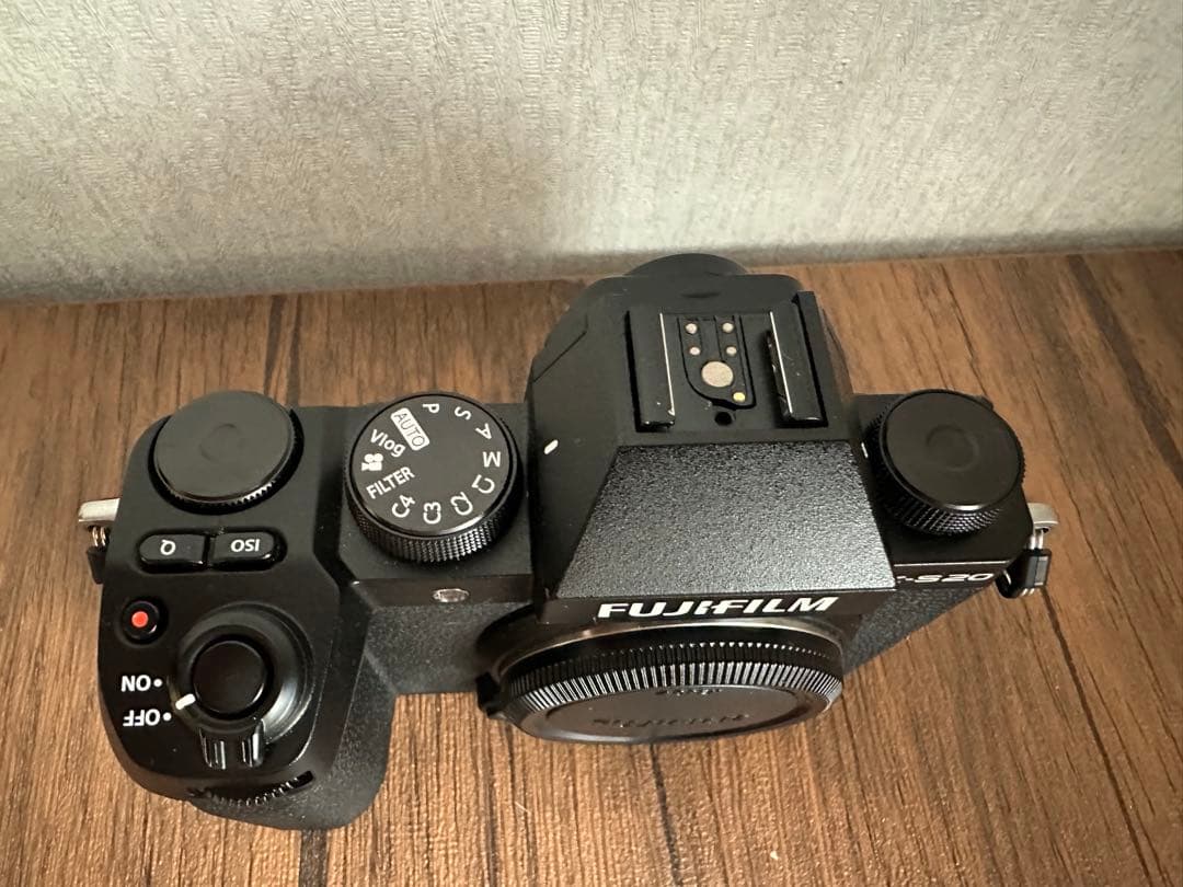 FUJIFILM X-S20 ミラーレス一眼