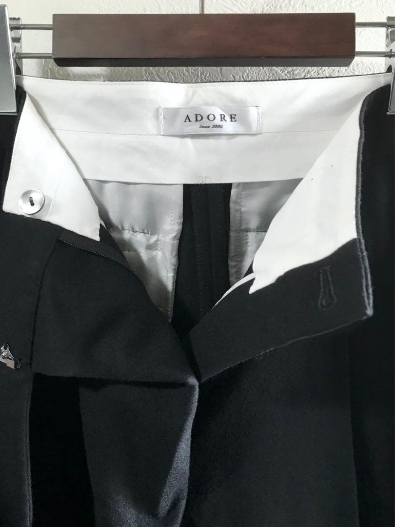 ◎ ADORE ウールサキソニーサイドリボンセンタープレスパンツ 38
