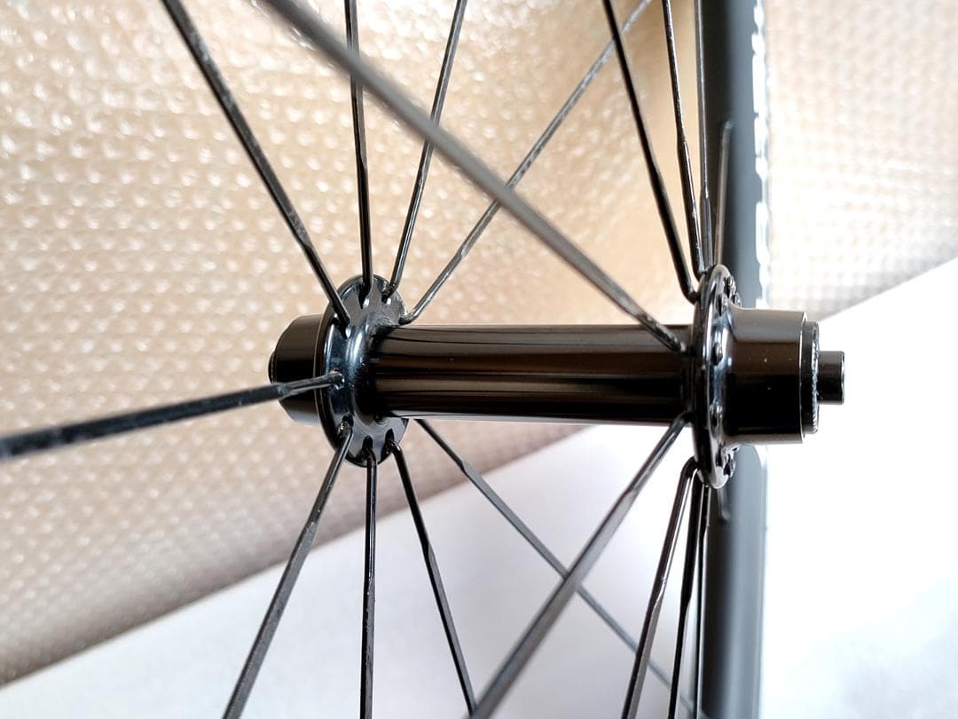 軽量 カーボンホイール 前後セット 700C 11速 ロードバイク 自転車 中古