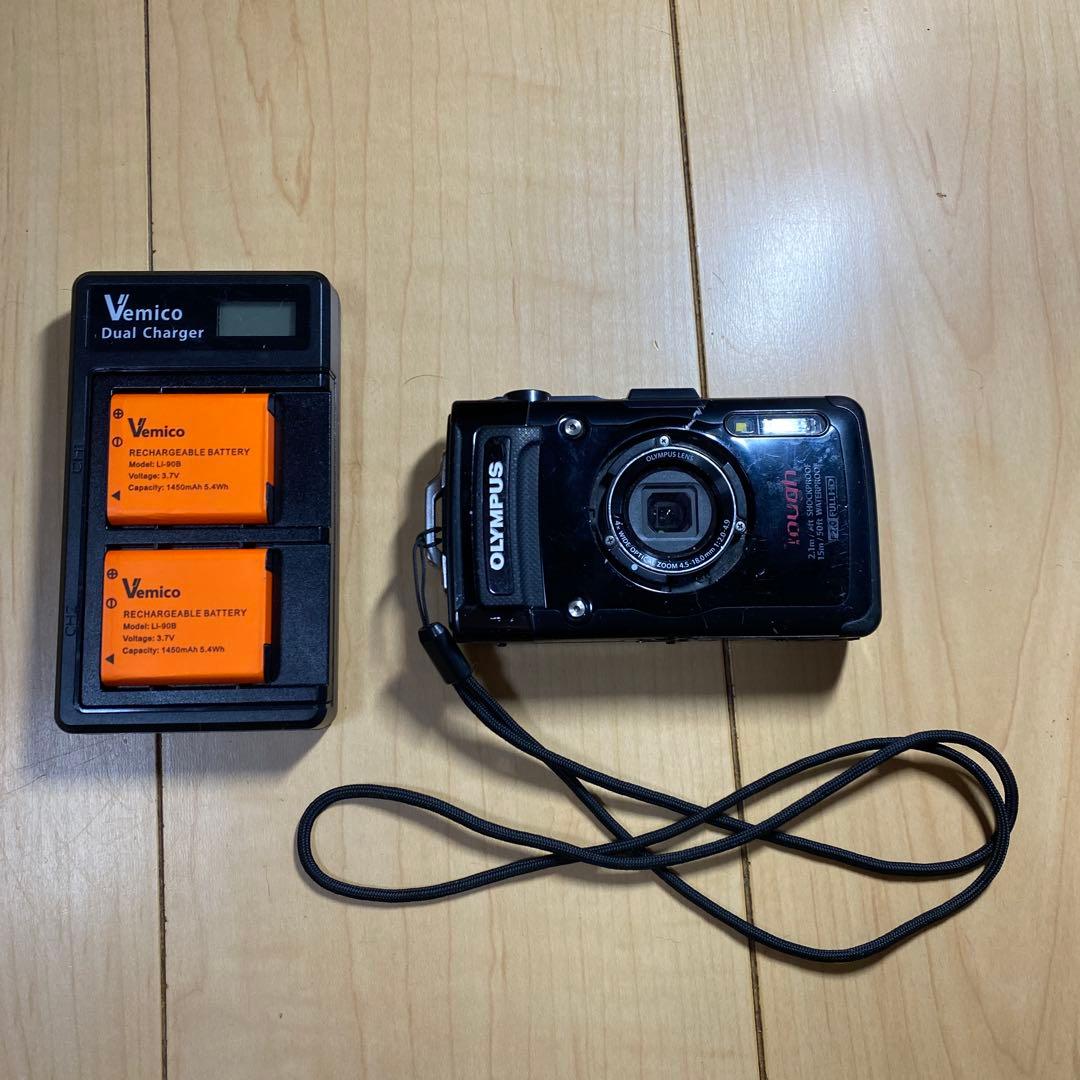 OLYMPUS TG-2 デジタルカメラ+バッテリーx2