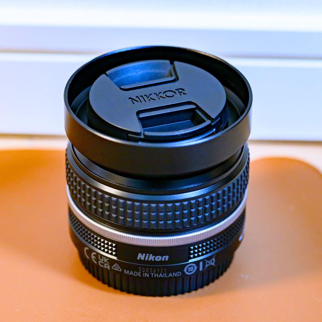 Nikon ニコン NIKKOR Z 40mm f/2 SE レンズ フード付