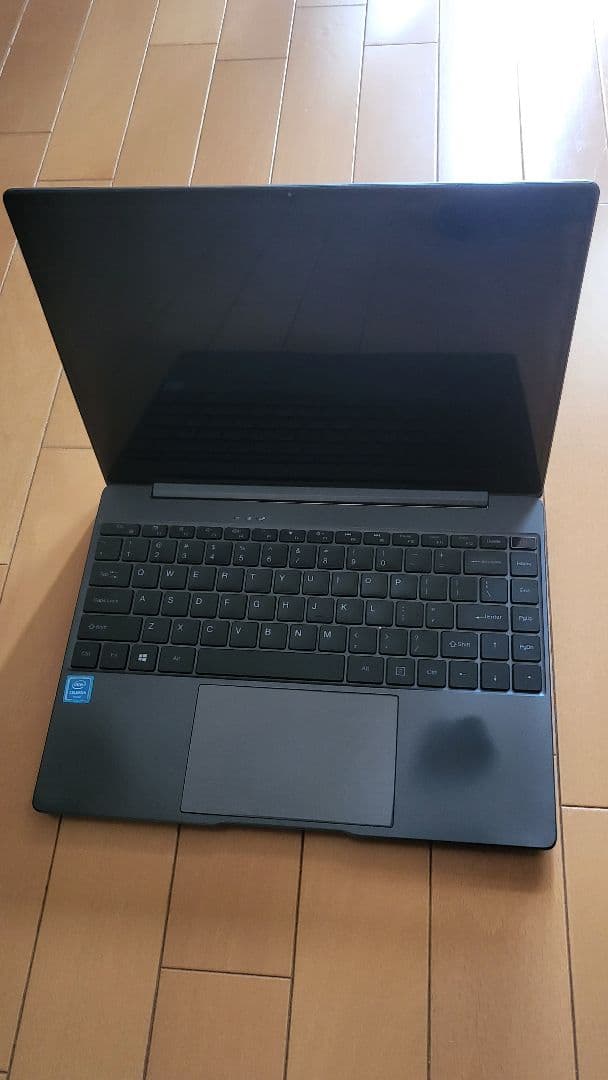 CHUWI ノートパソコン グレー ACアダプター付き