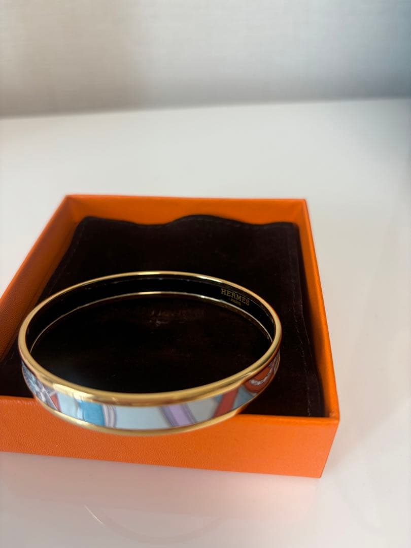 エルメスエナメルバングル