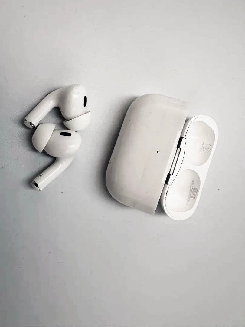 AirPods Pro 2 本体 充電ケース付き ホワイト