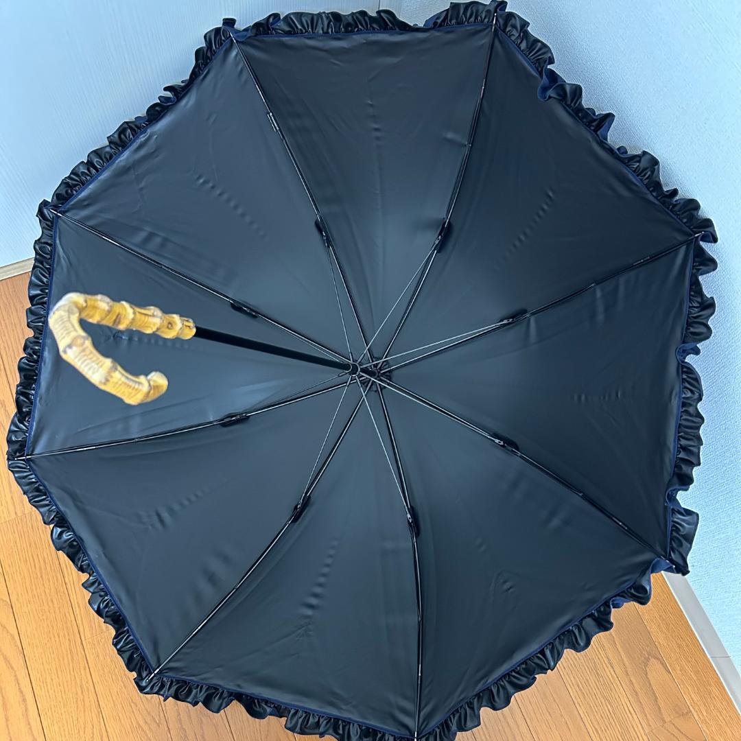 サンバリア100　Mサイズ　ネイビー フリル 日傘