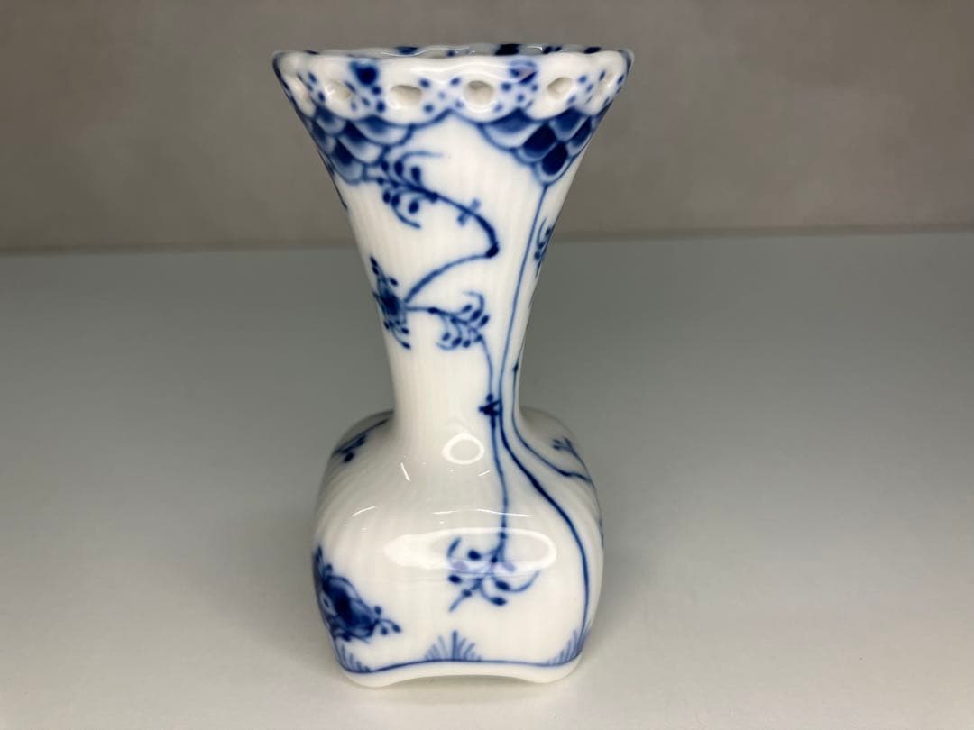 ロイヤル コペンハーゲン 一輪挿し 陶器 食器 花瓶 インテリア 【A852】