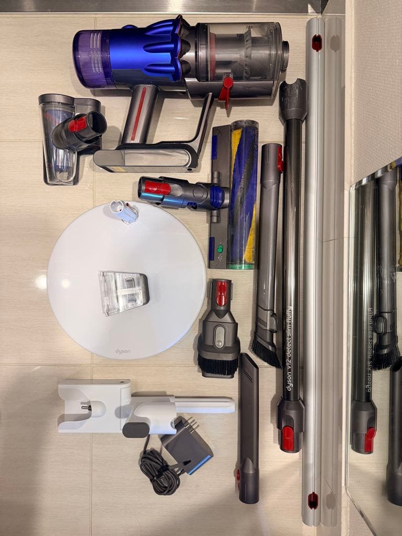 Dyson V12 detect slim fluffy 本体アタッチメント付き