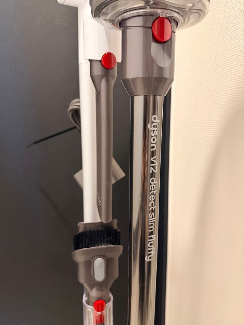 Dyson V12 detect slim fluffy 本体アタッチメント付き