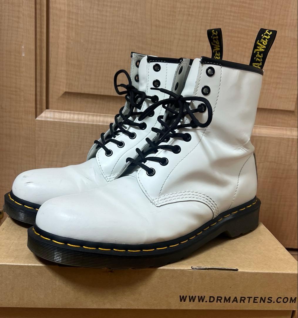 ドクターマーチン　1460　ホワイト　8ホール