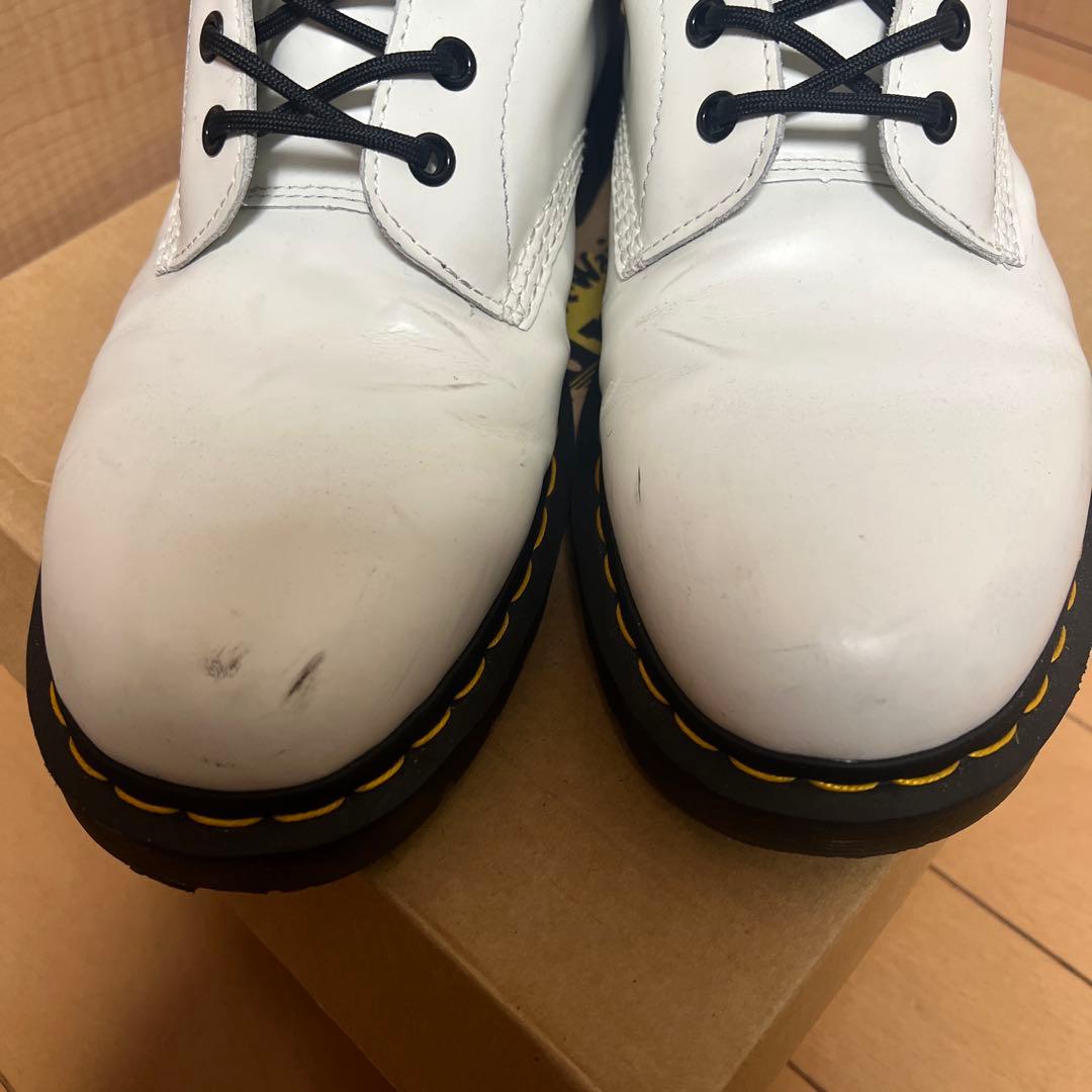 ドクターマーチン　1460　ホワイト　8ホール