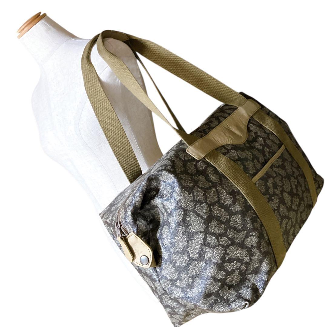 イブサンローラン ジラフ柄 肩掛け可 大容量 ユニセックスボストンバッグ グレー