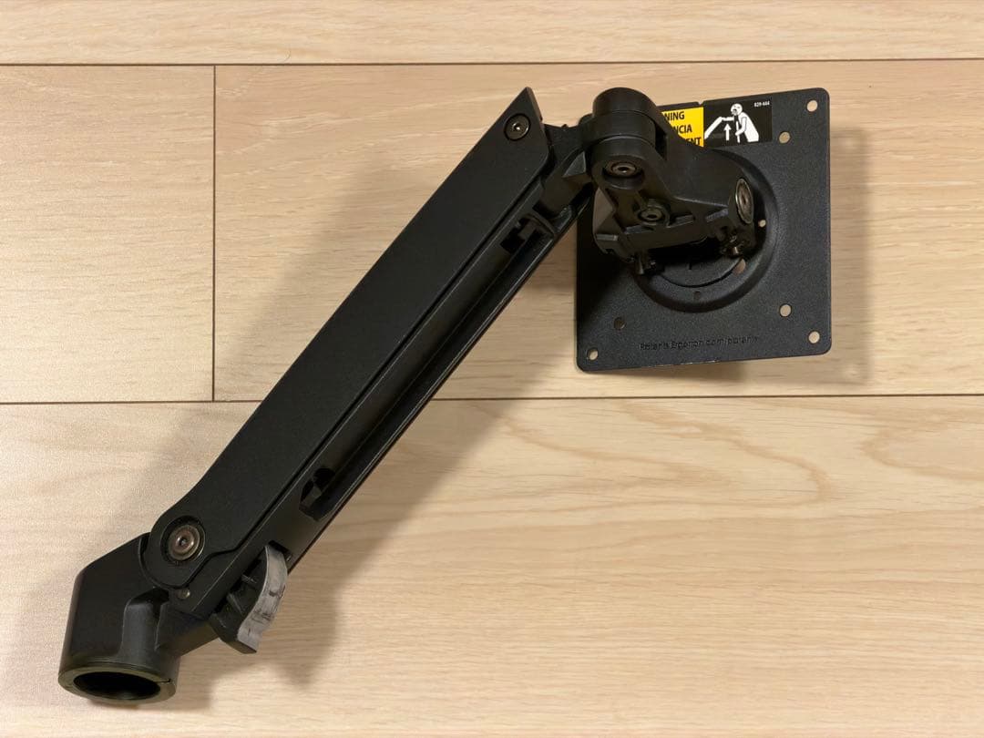 エルゴトロンLX マットブラック 45-241-224