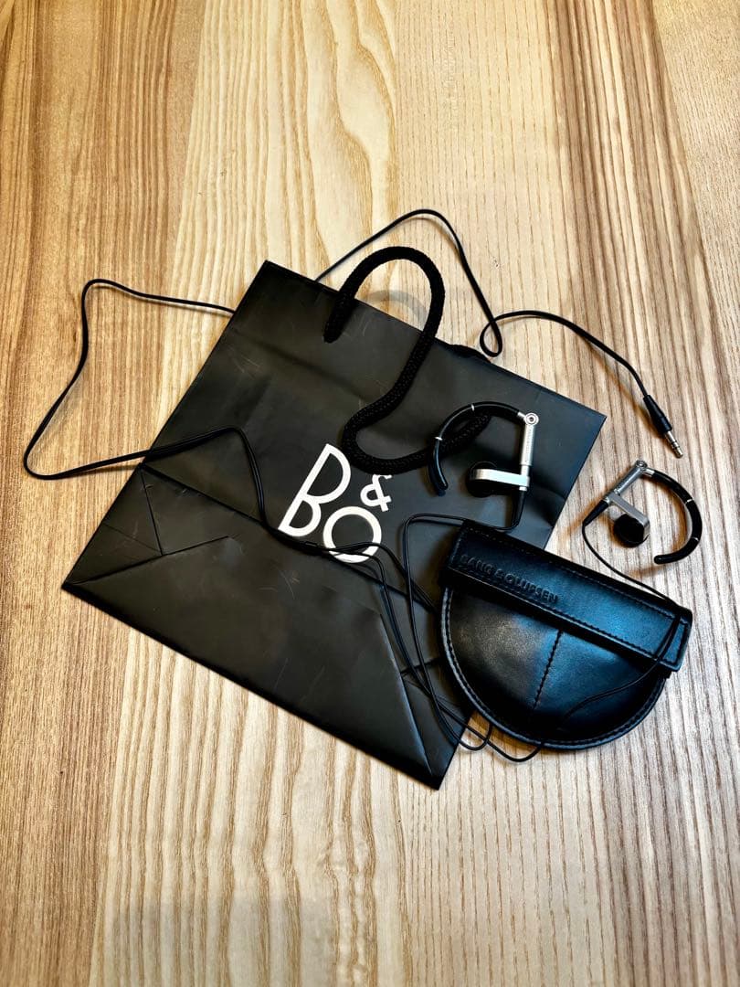Bang & Olufsen earphones A8有線イヤホン