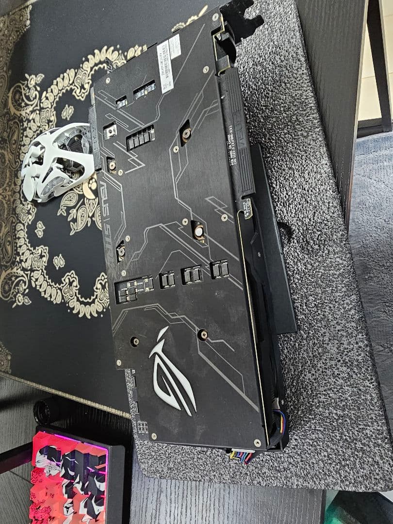 グラフィックボード・グラボ・ビデオカード ASUS ROG STRIX GeForce RTX 2080 Ti