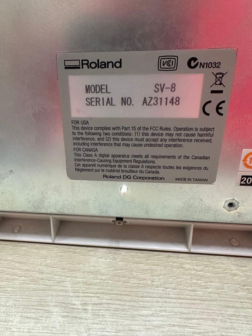 Roland SV-8 カッティングマシン
