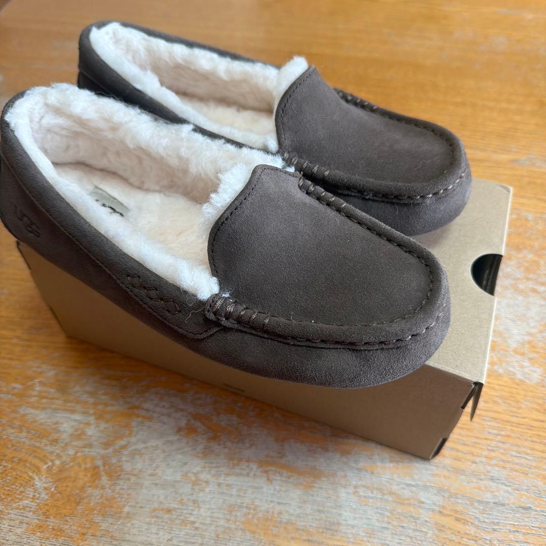 UGG モカシンローファー　Ansley カラーEspresso