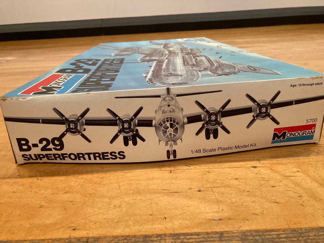 レアMonogram B-29 SUPERFORTRESS 1/48