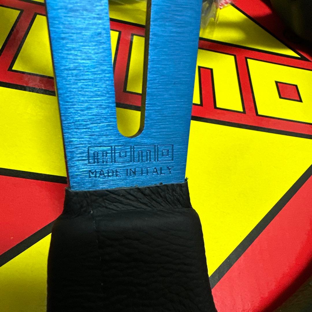 決算処分格安！正規品　MOMO モデル08BKブルースポーク350mm新品未使用