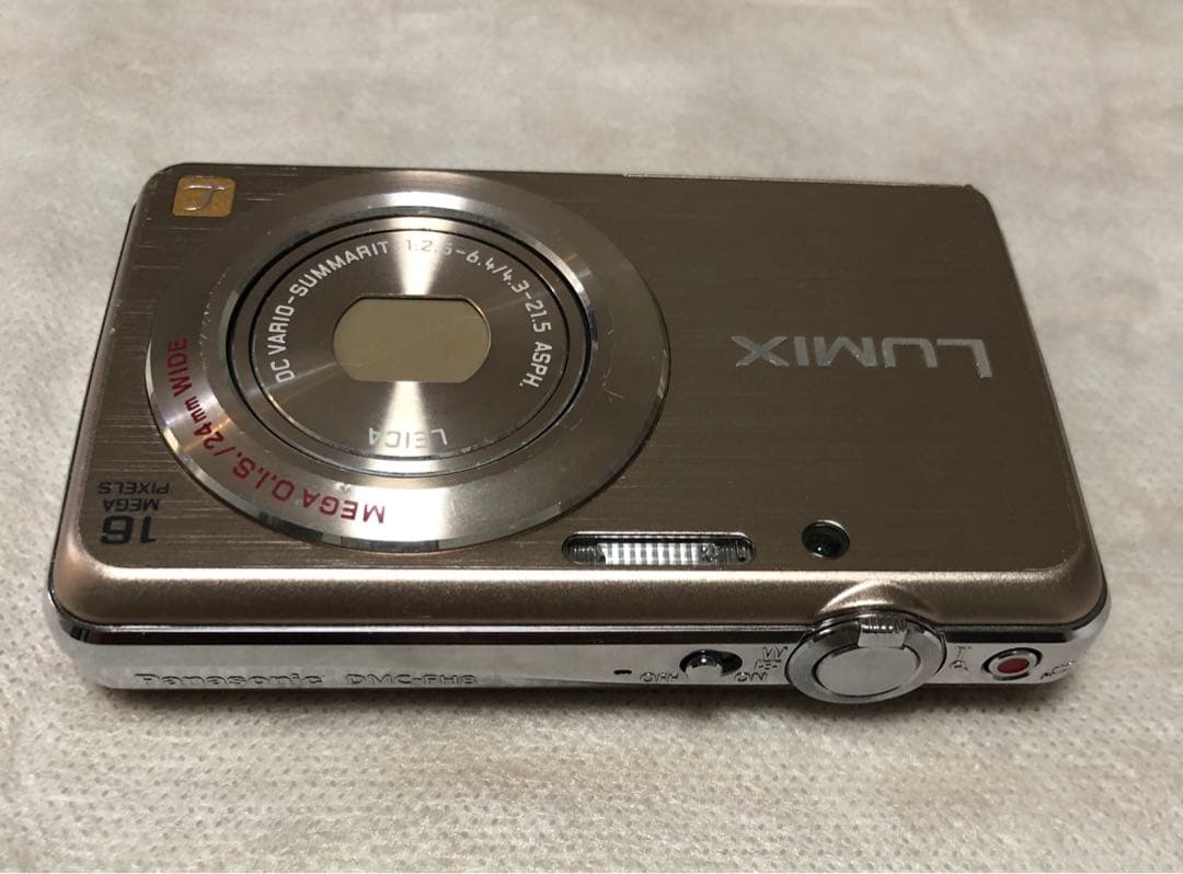Panasonic DMC-FH8 LUMIX デジタルカメラ￼