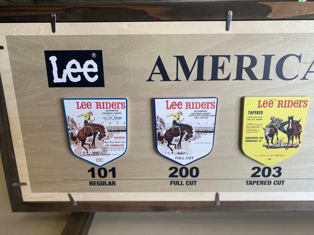 Lee木製看板 ディスプレイ