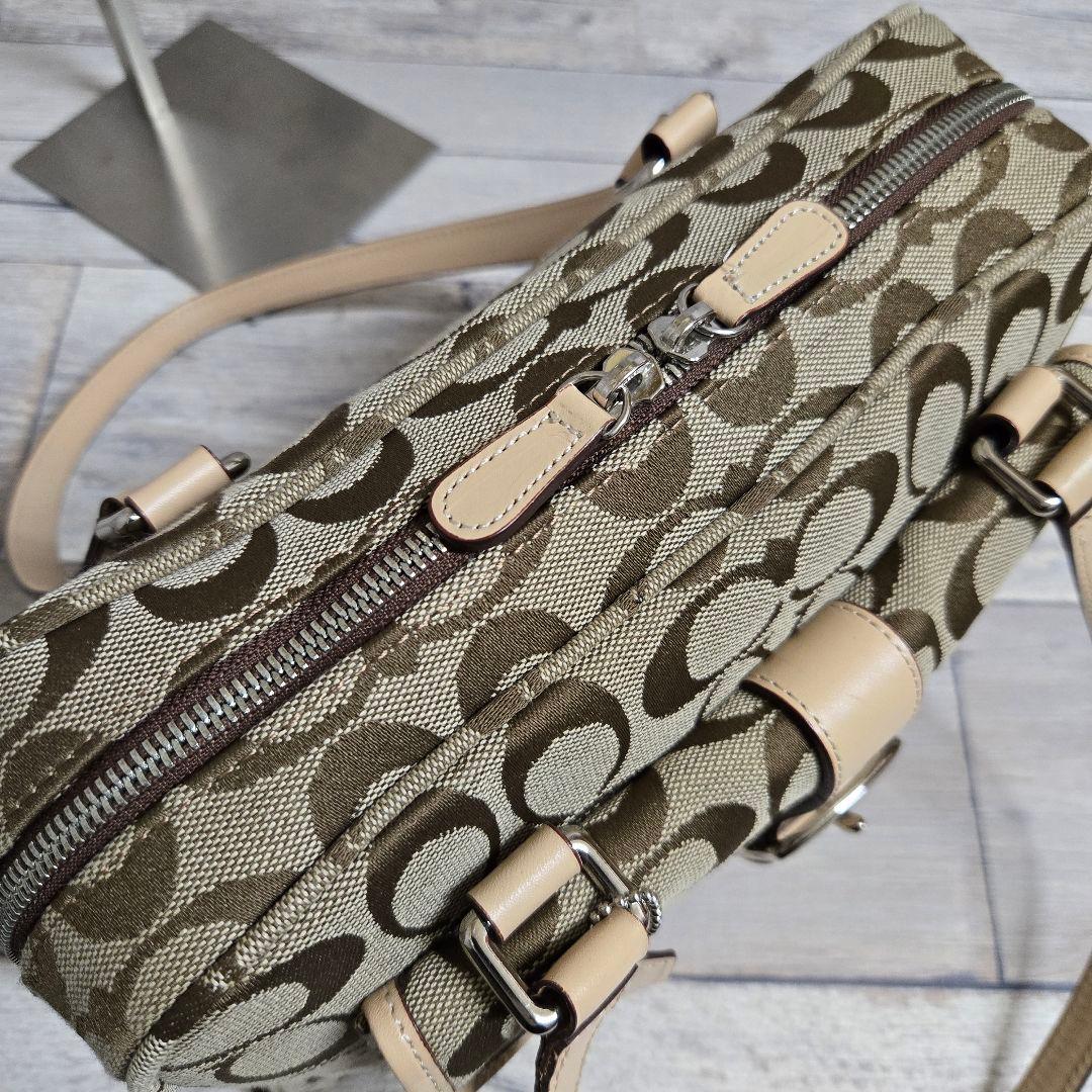 COACH　コーチ　ハンドバッグ　ショルダー　肩掛け　シグネチャー　【極美品】