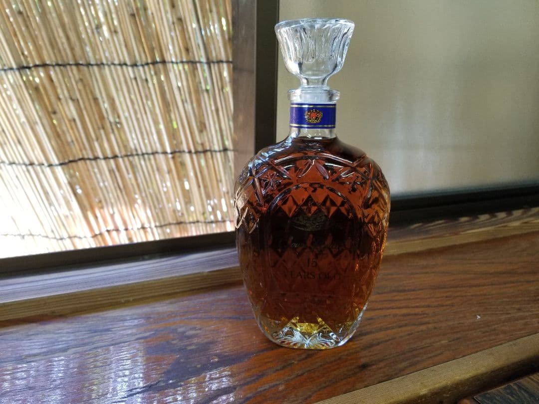 40年ものヴィンテージ！クラウンロイヤル15　皇族献上酒世界No.１ウィスキー