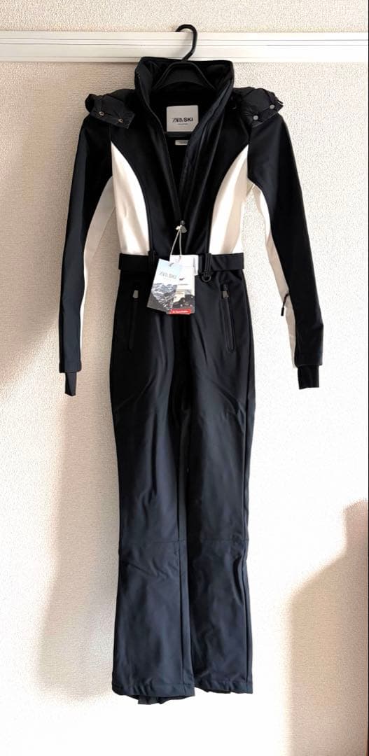 ZARA★新品★スキーコレクション　スキーウェア　テクニカルジャンプスーツ　XS