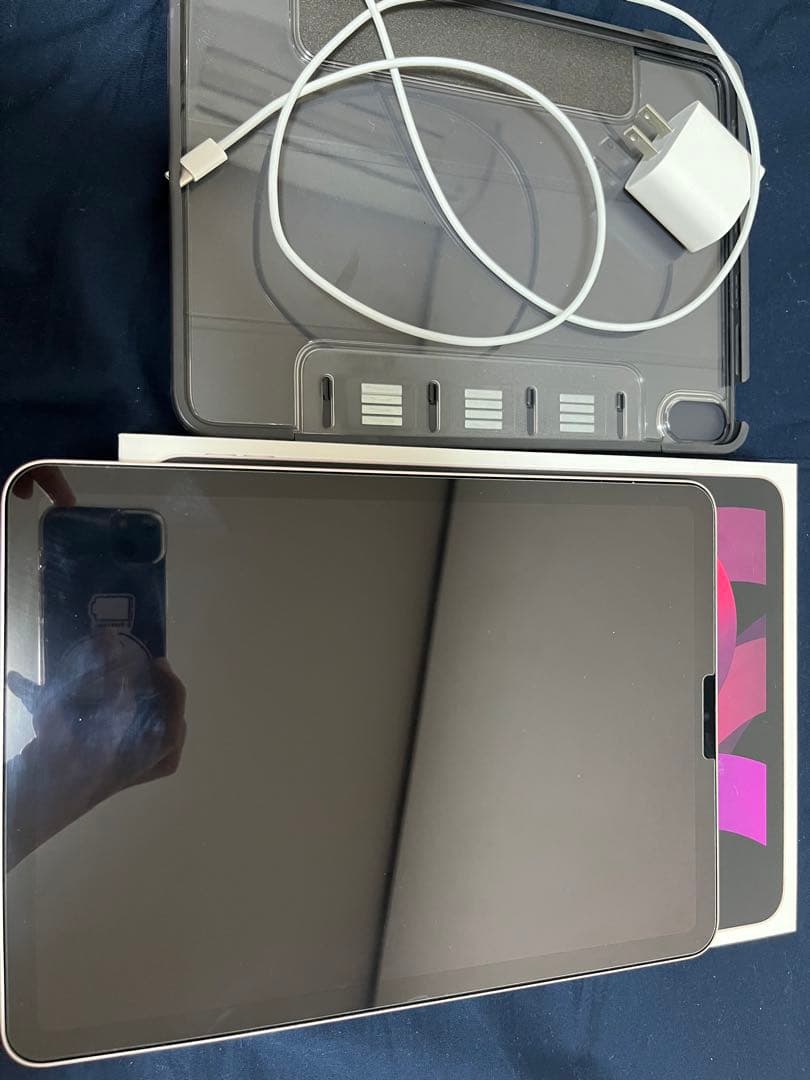 IPad Air (第5世代) 256Gb 損傷はない。ケースあり