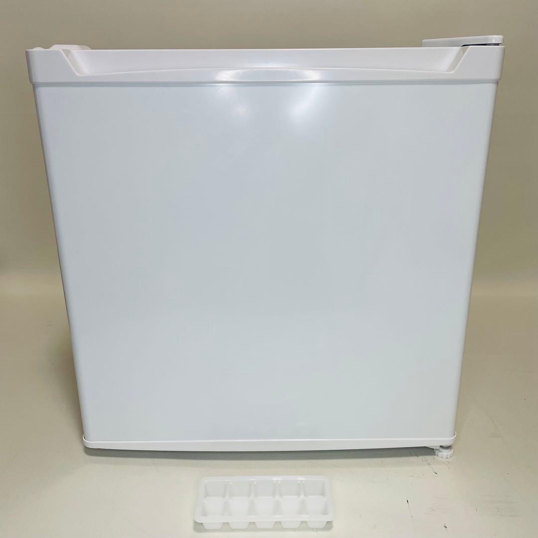【美品、動作確認済み】アイリスプラザ　小型冷蔵庫 46L PRC-B051D