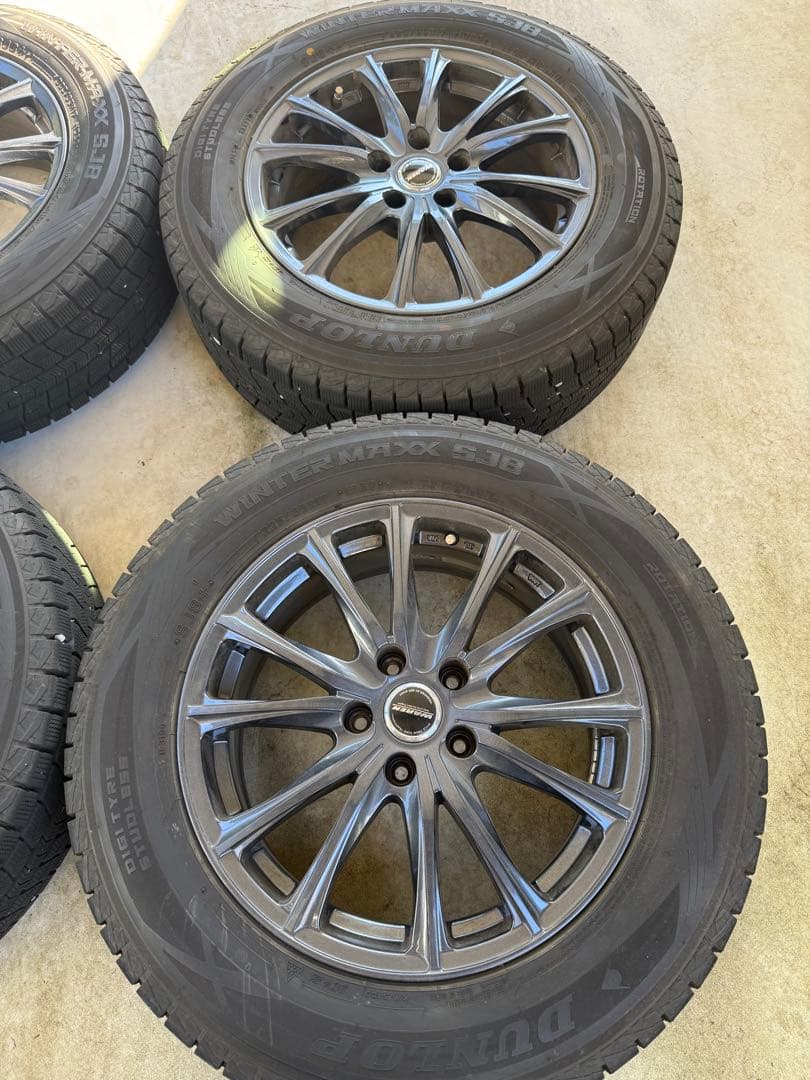 17インチ ブラックホイールと冬用タイヤセット　ハリアー　スタッドレスタイヤ