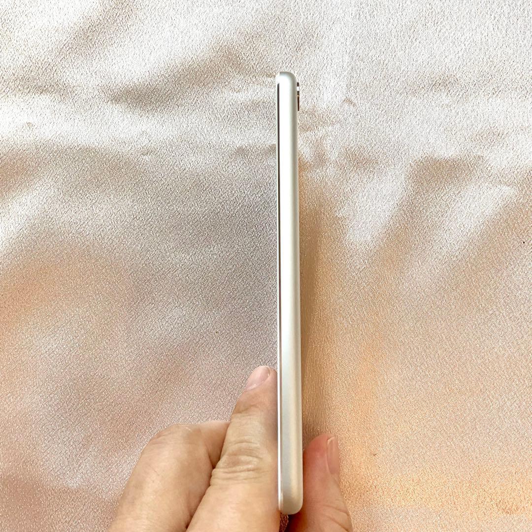 シルバー iPod touch 第6世代 128GB アイポッド 本体 N