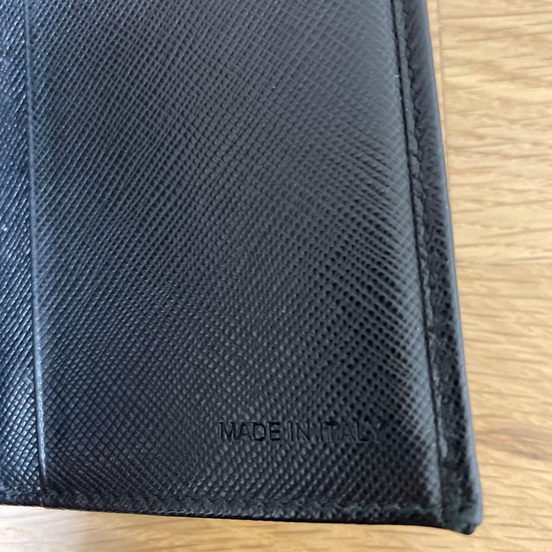 プラダ　ブラックレザー 名刺入れ イタリア製