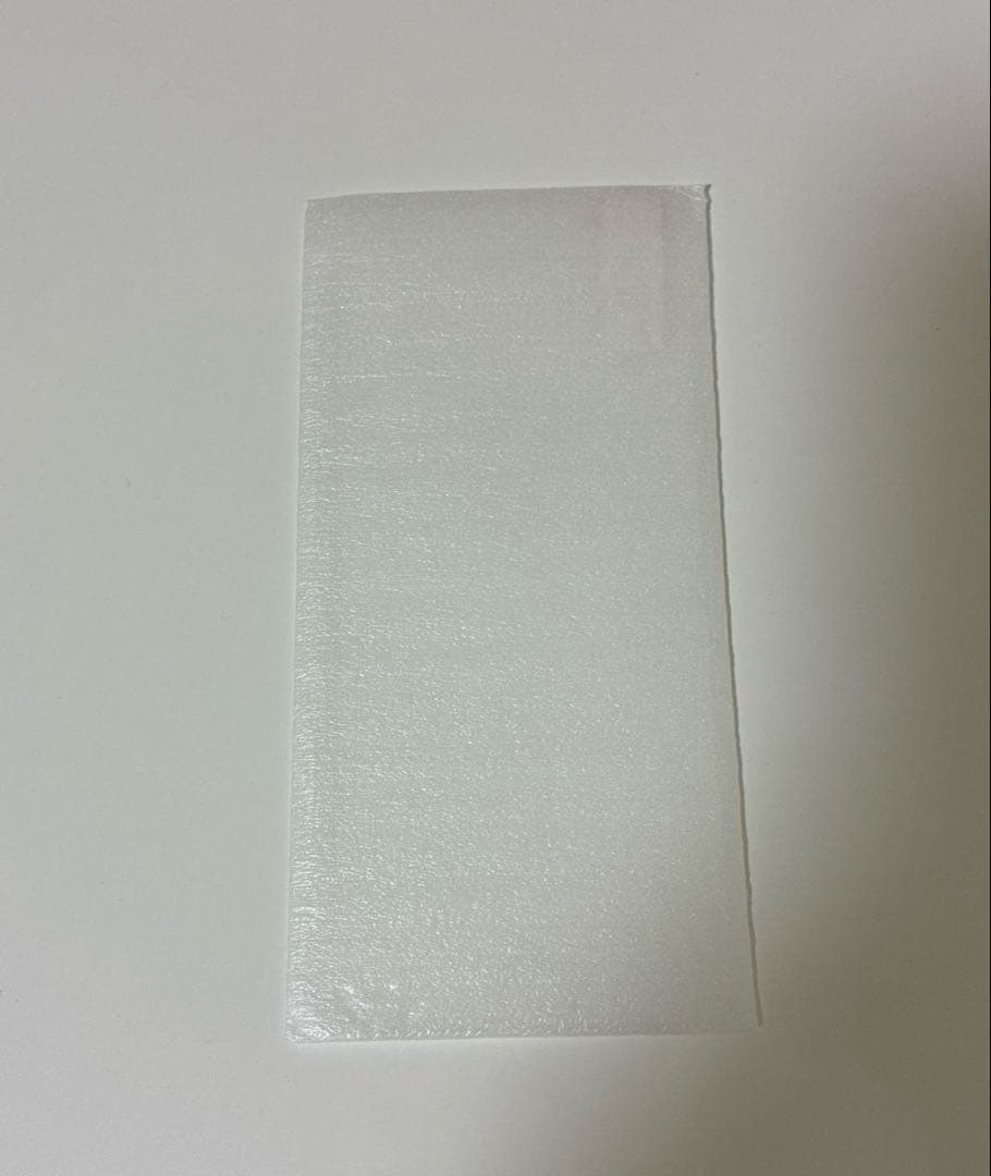 iPhone SE 第2世代(バッテリー最大容量73%)