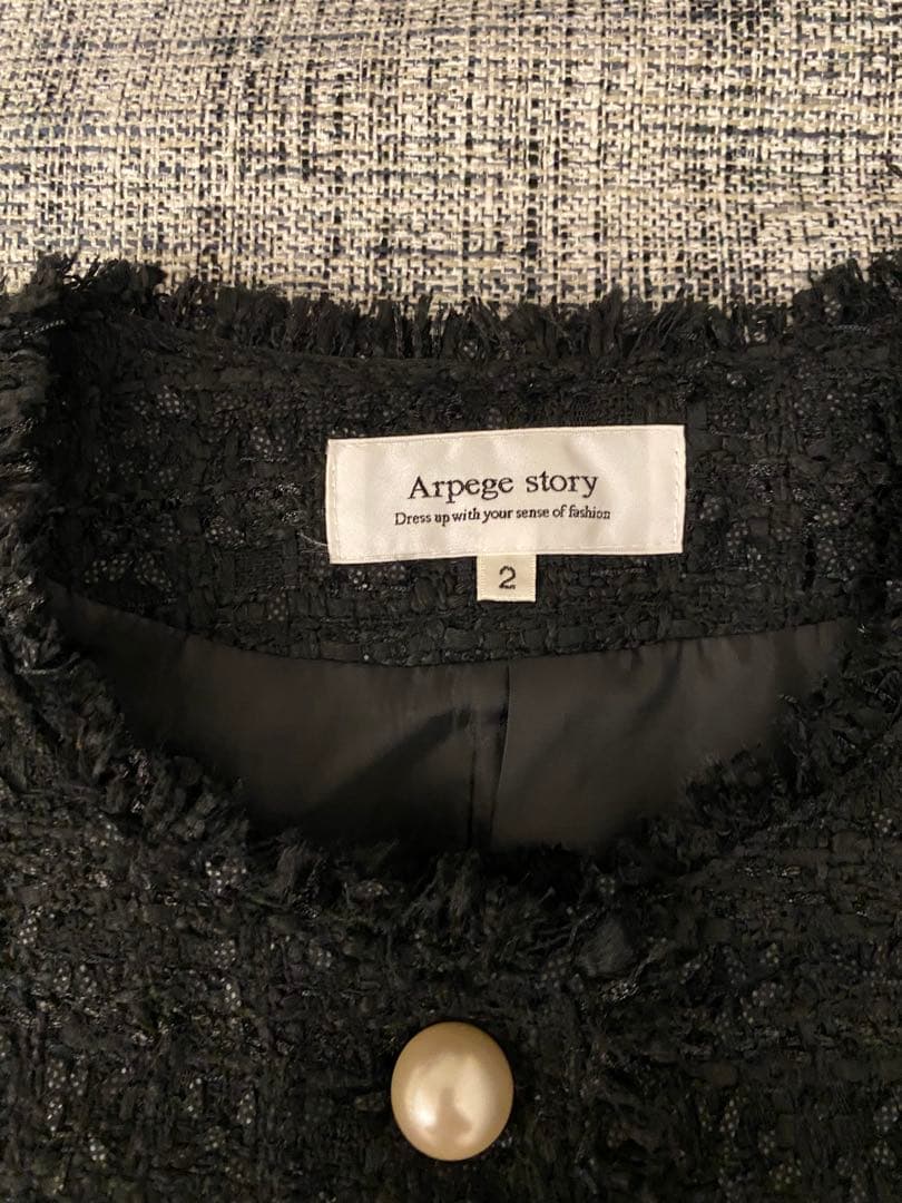 アルページュストーリー　パールボタンぺプラムツイードジレ　Mサイズ　ハレの日