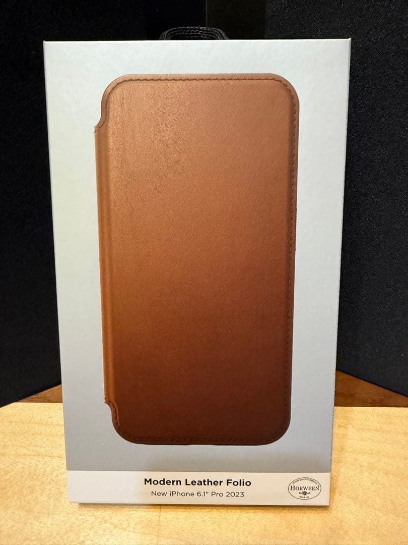 iPhoneアクセサリー NOMAD ModernLeatherFolio iPhone 15Pro