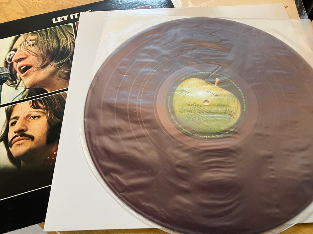 ニアミント 赤盤　9009 レットイットビー 赤盤