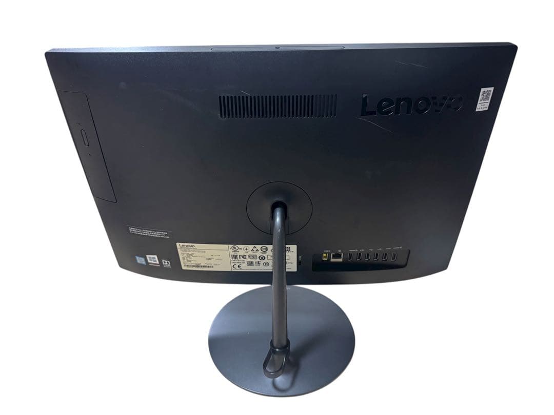 Lenovoデスクトップ一体型☆第7世代！corei3☆SSD搭載☆メモリ8GB