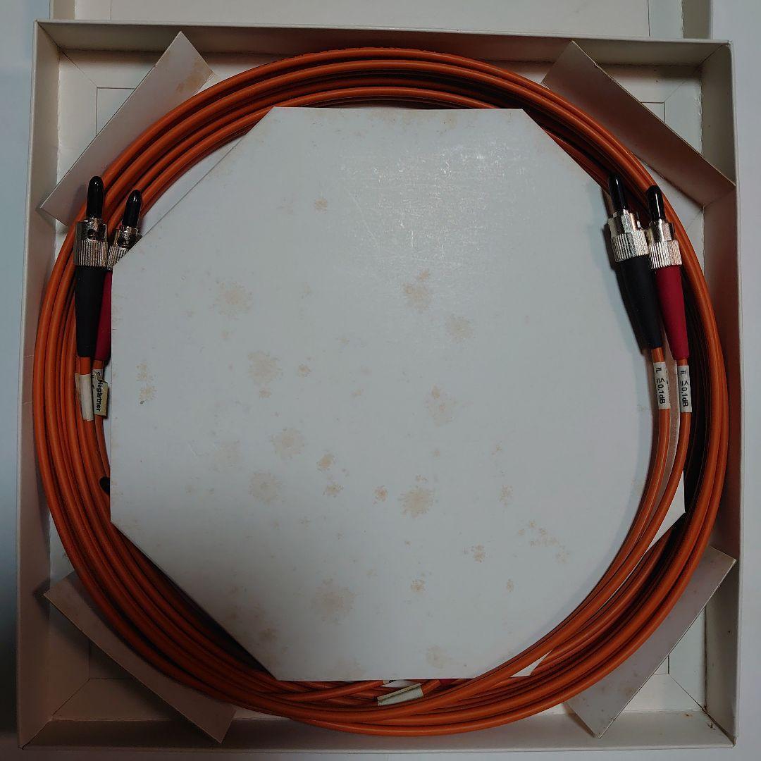 光ファイバーケーブル