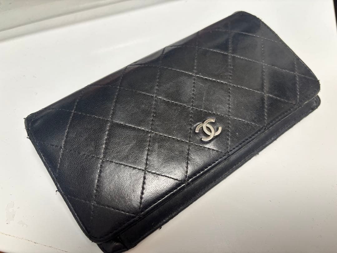 CHANEL ブラック キルティング 長財布