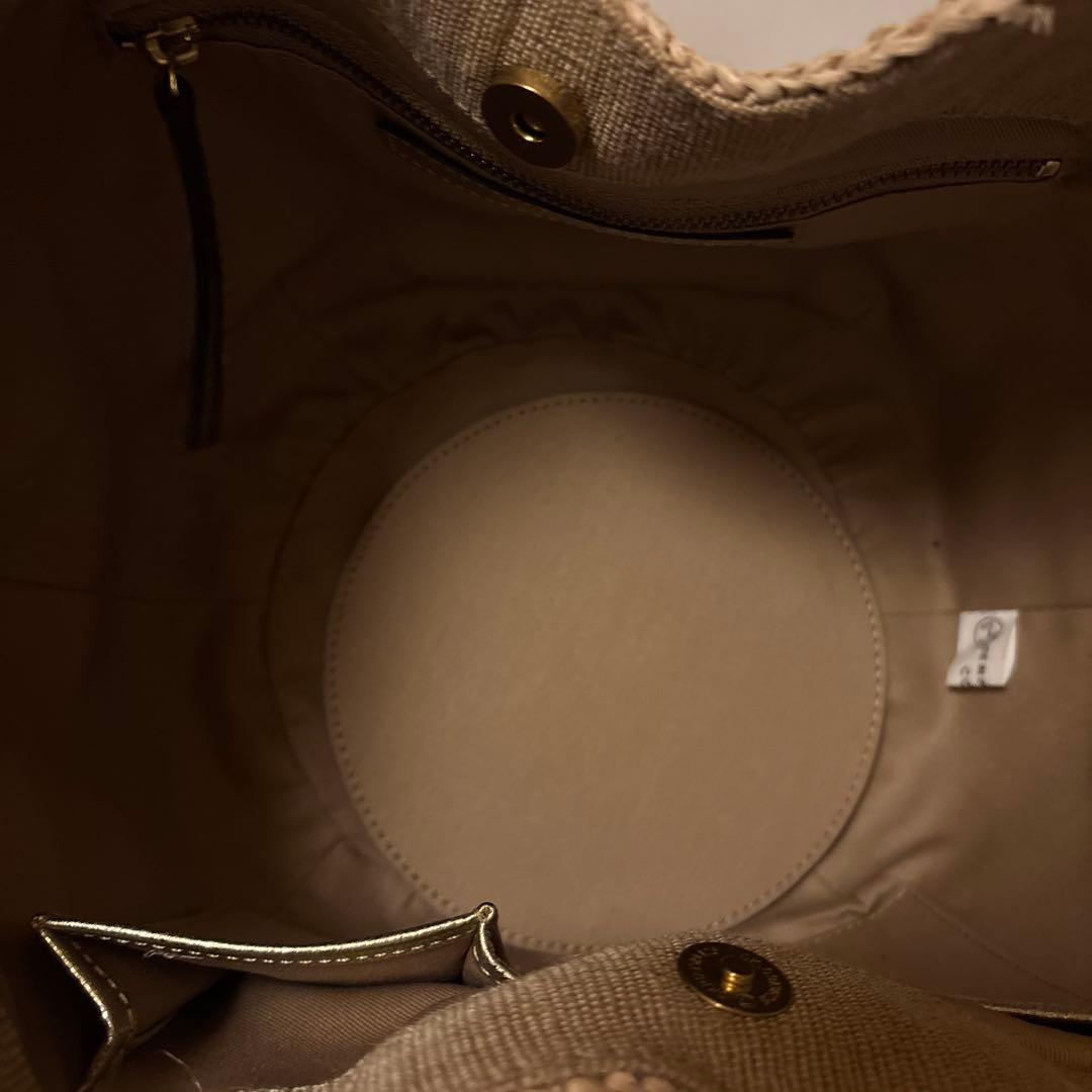 ベージュ ストロー トートバッグ タッセル付き