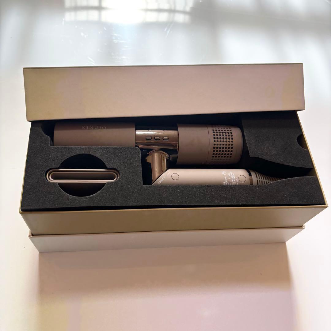 【美品】KINUJO KH202 ヘアドライヤー モカ うるツヤ速乾