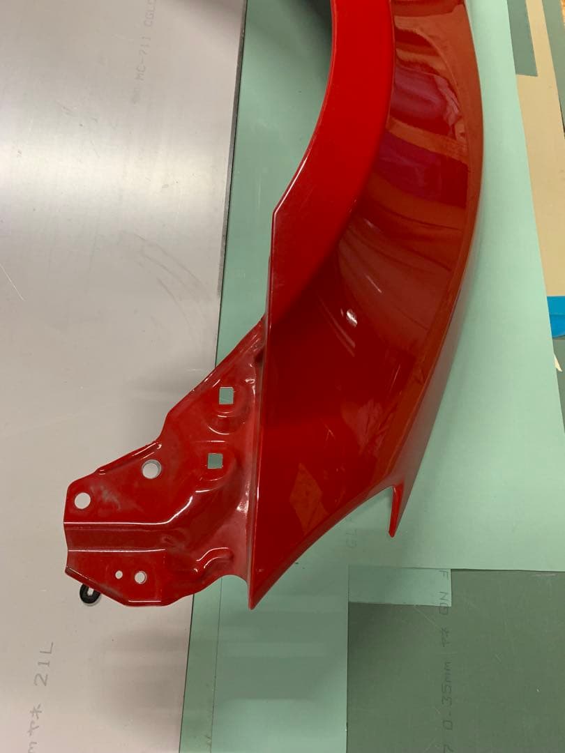 86 brz zc6 zn6 フロントフェンダー　右