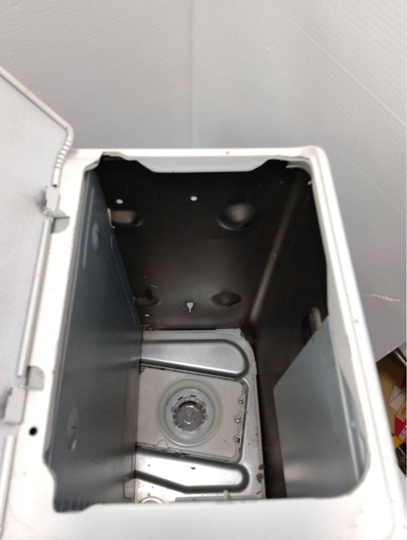 G2038 ダイニチ 石油ファンヒーター FW-4716SDR 9Lタンク