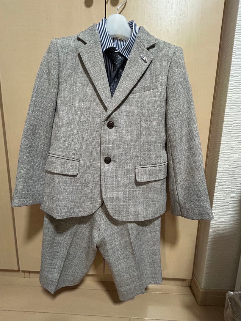 petit main グレージャケット+ショートパンツ